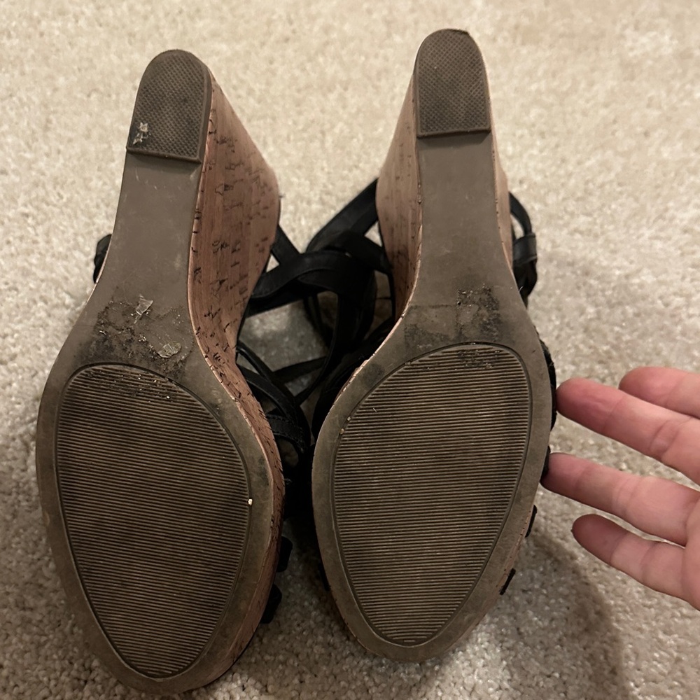 Madden Girl Black Platform Sandals - Picture 6 of 6